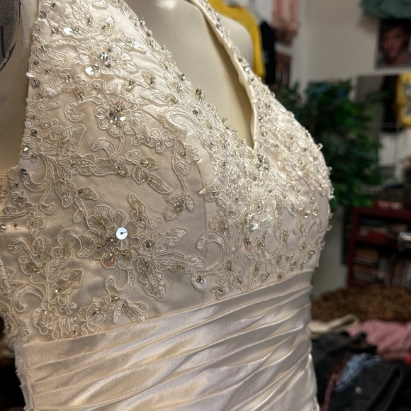 New with Tag Simply Bridal Wedding Gown with Train Size 2 - Picture 6 of 9